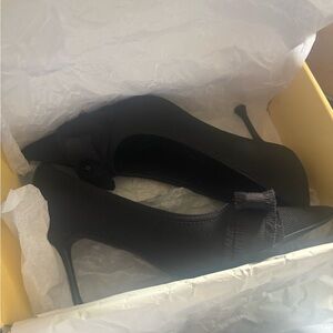 Women’s Black Pointed-Toe Bow Stiletto Heels